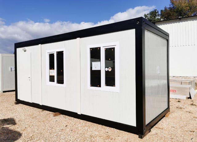 CASA CONTENEDOR / OFICINA de 14,40 M²