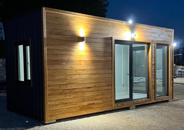 MODELO DE CONTENEDOR SKYLOUNGE / CASA / OFICINA