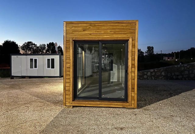 MODELO DE CONTENEDOR SKYLOUNGE / CASA / OFICINA