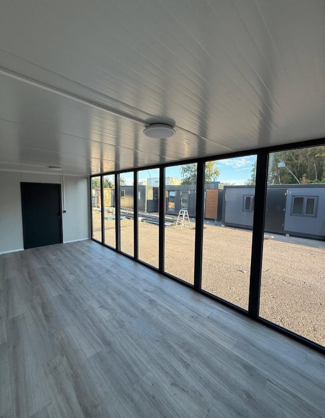 CONTENEDOR VILLEX MEGA GLAS / OFICINA / 7,0 m x 3,0 m