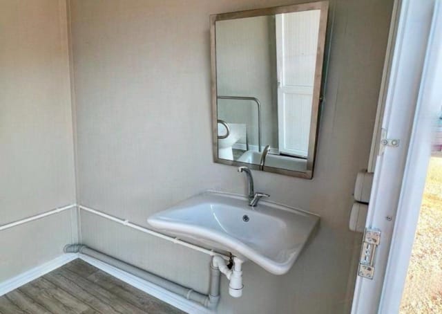 CONTENEDOR SANITANRIO  1 WC | 1 lavabo