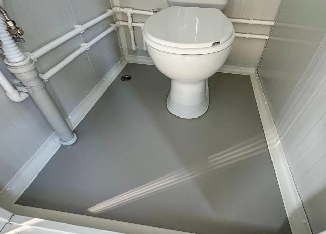 CONTENEDOR SANITARIO CON WC Y URINARIO / VERDE