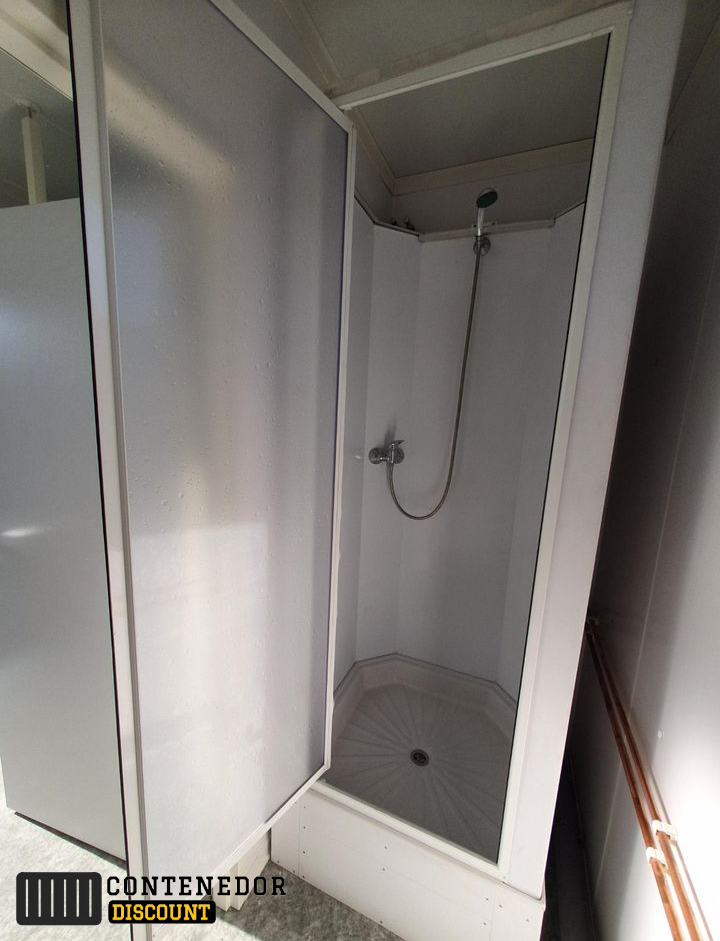CONTENEDOR SANITARO CON DUCHA Y WC